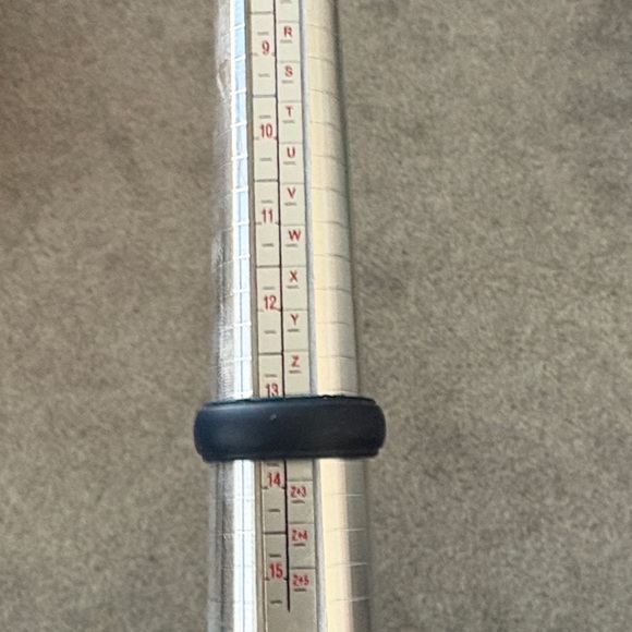 Men’s Rings - Picture 2 of 4